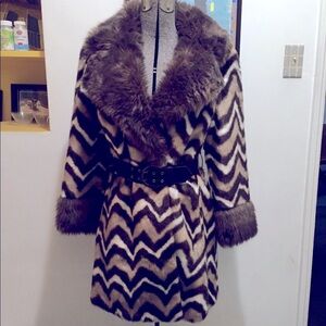 Unique Chevron English Fur Vintage Great Cut Fits Many Sizes